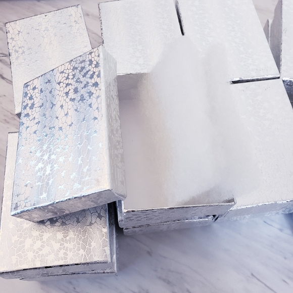 Lot Of 25 PC. Silver Boxes Cotton Filled Jewelry - Picture 4 of 8